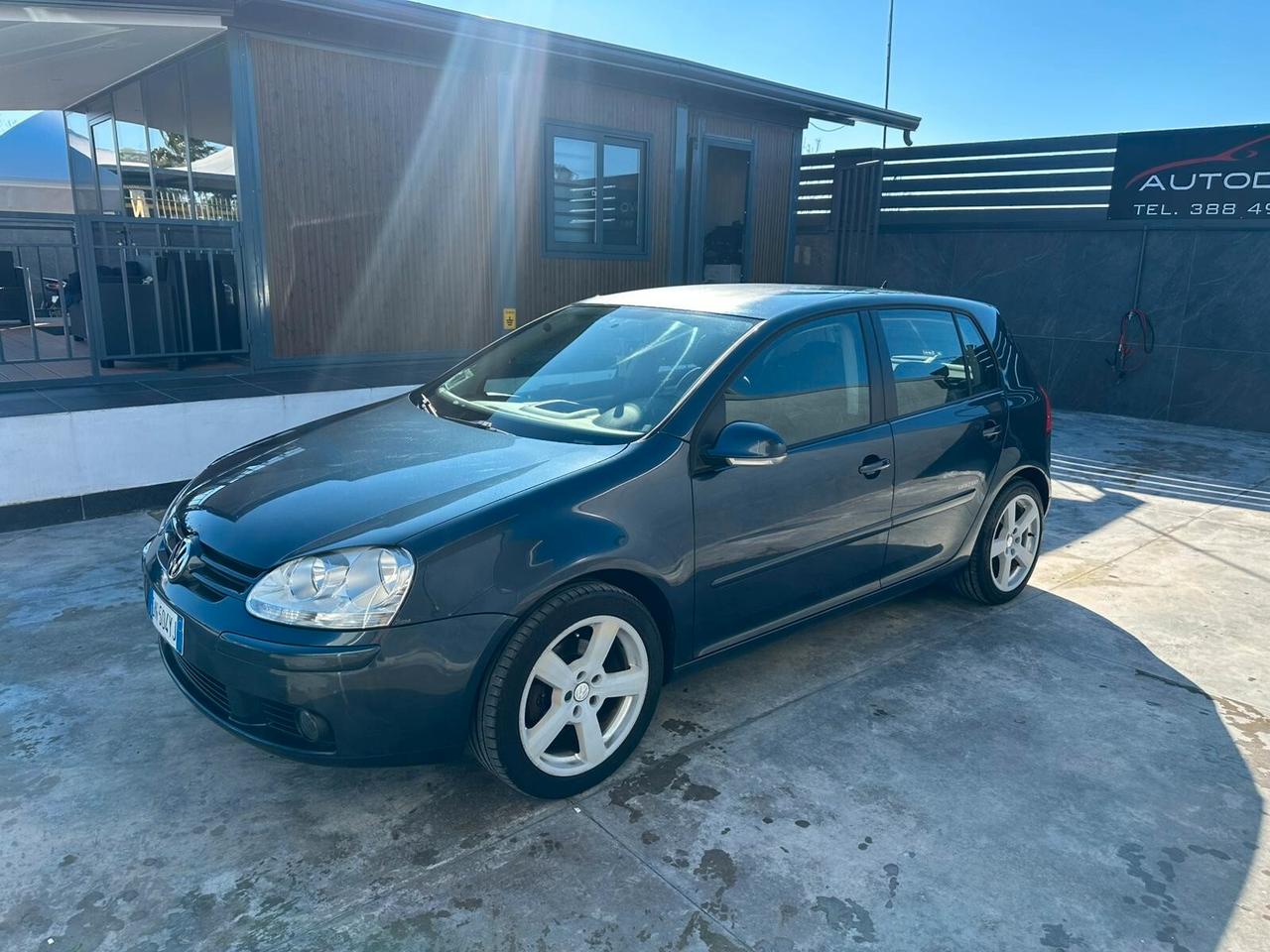 Volkswagen Golf 1.6 benz\ gpl 5p. Comftline