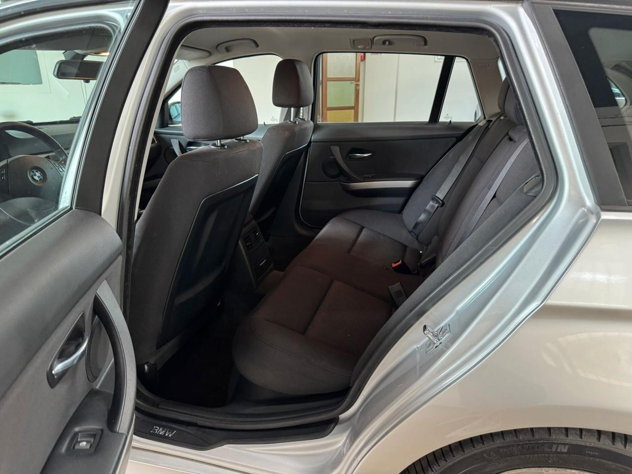 Bmw 320 320d cat Touring Attiva