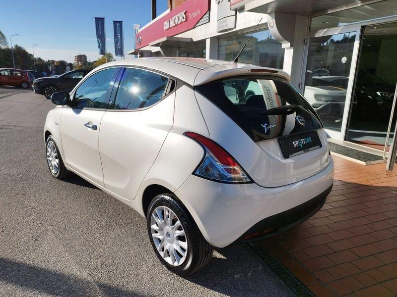 Lancia Ypsilon Ypsilon 1.2 69 CV 5 porte S&S Silver
