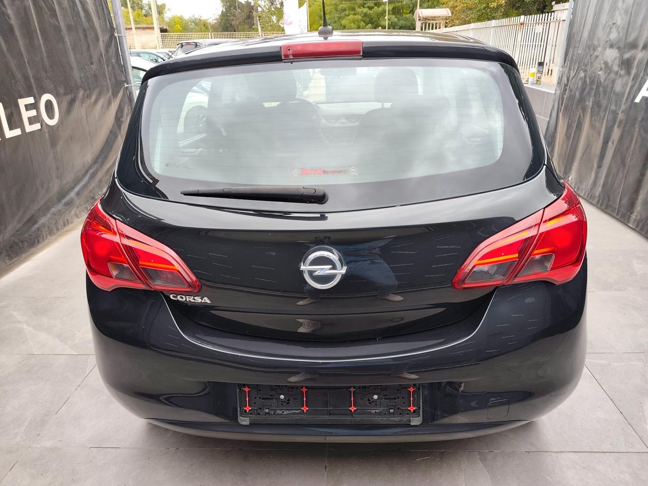 Opel Corsa 1.4 90CV BENZINA E GPL DI SERIE