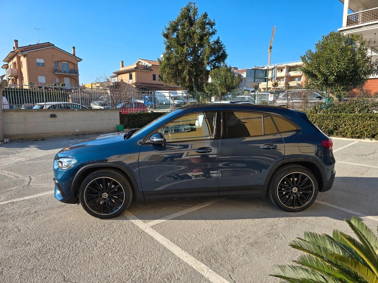 Mercedes-benz GLA 250 e EQ-Power Automatic Premium