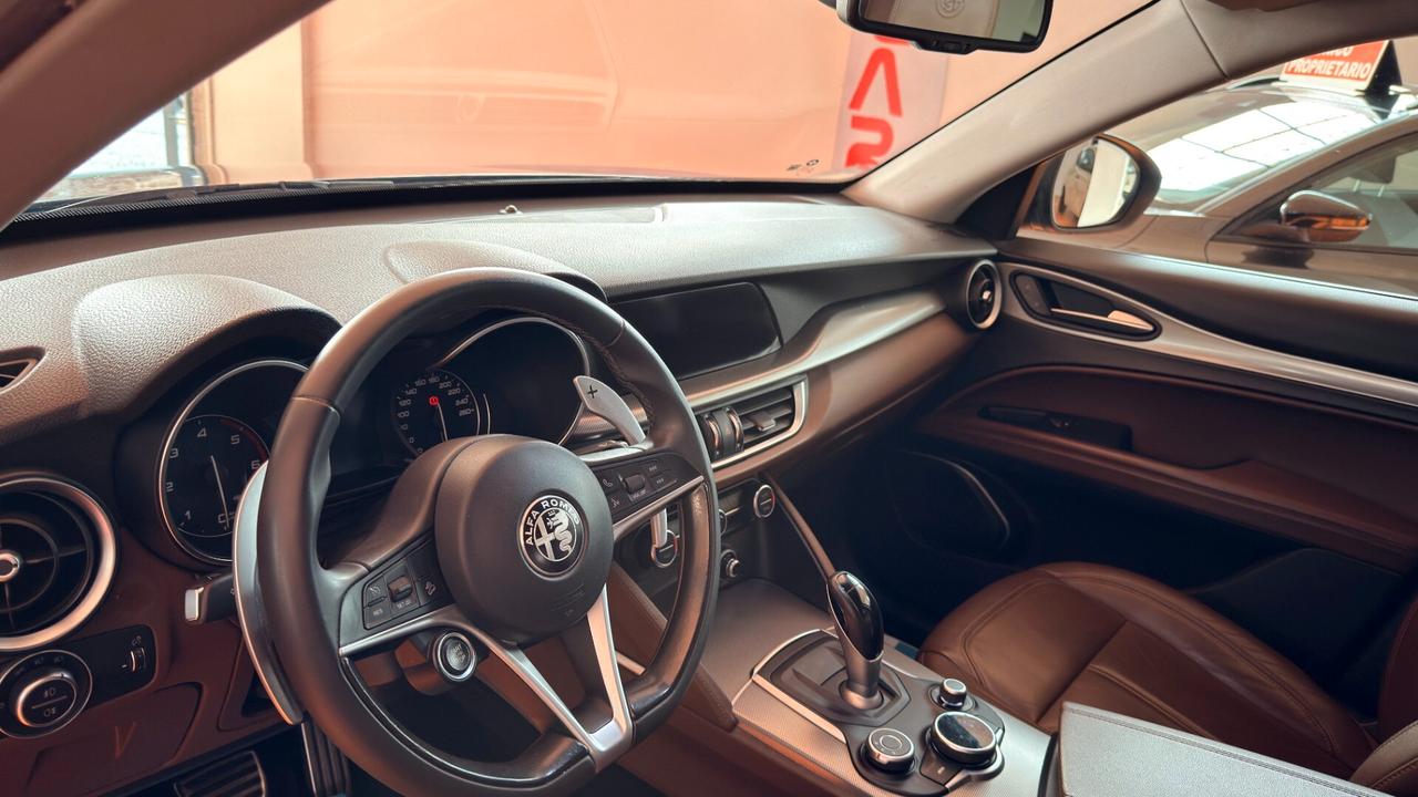 Alfa Romeo Stelvio 2.2 Turbodiesel 210 CV AT8 Q4 Executive