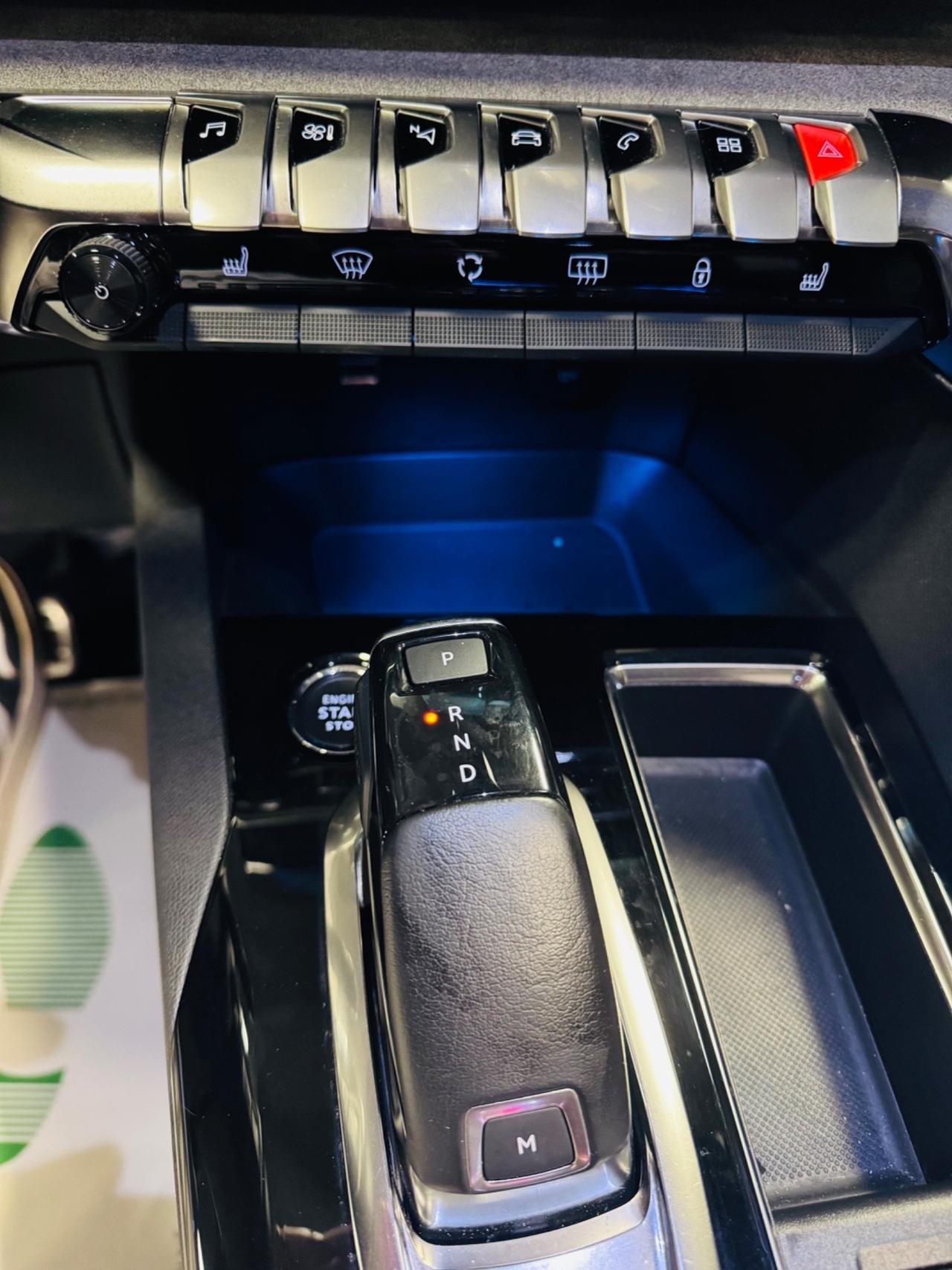 PEUGEOT 3008 MY2022 GTLINE TETTO APRIBILE 1.5 HDI130CV AT8