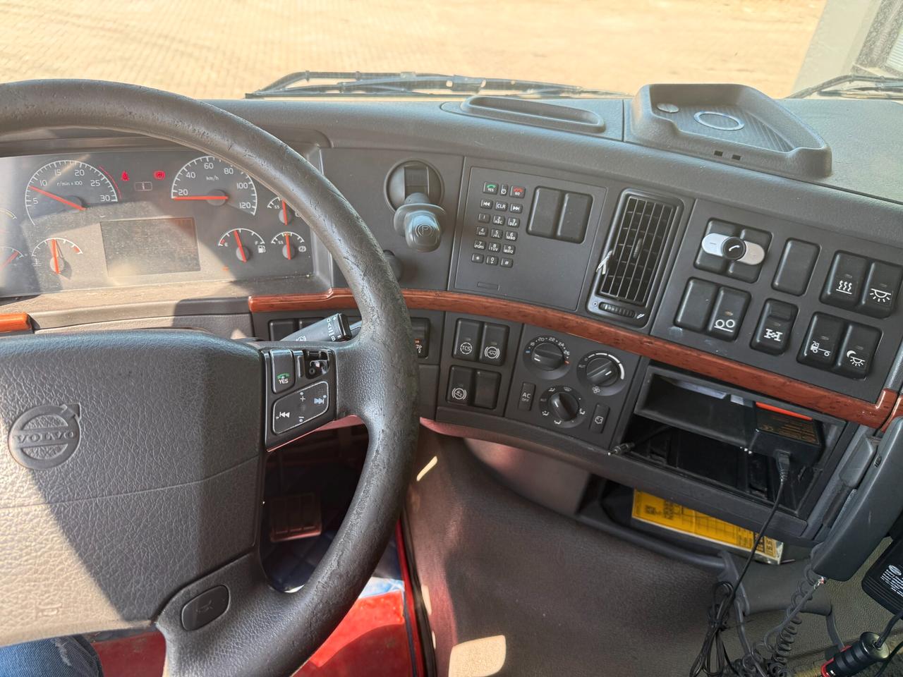 Volvo FH13.480 6x4 Gru FASSI F700B/800BXP.28