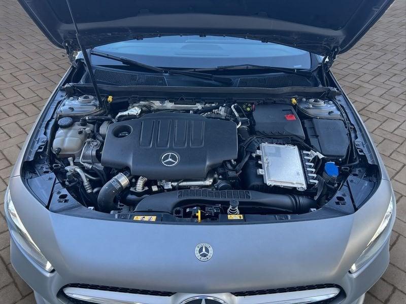 Mercedes-Benz Classe A A 180 d Sedan Automatic Sport Tech Pack