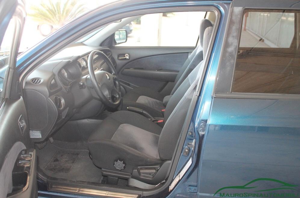 Mitsubishi Outlander 2.4i 16V 4WD Sport