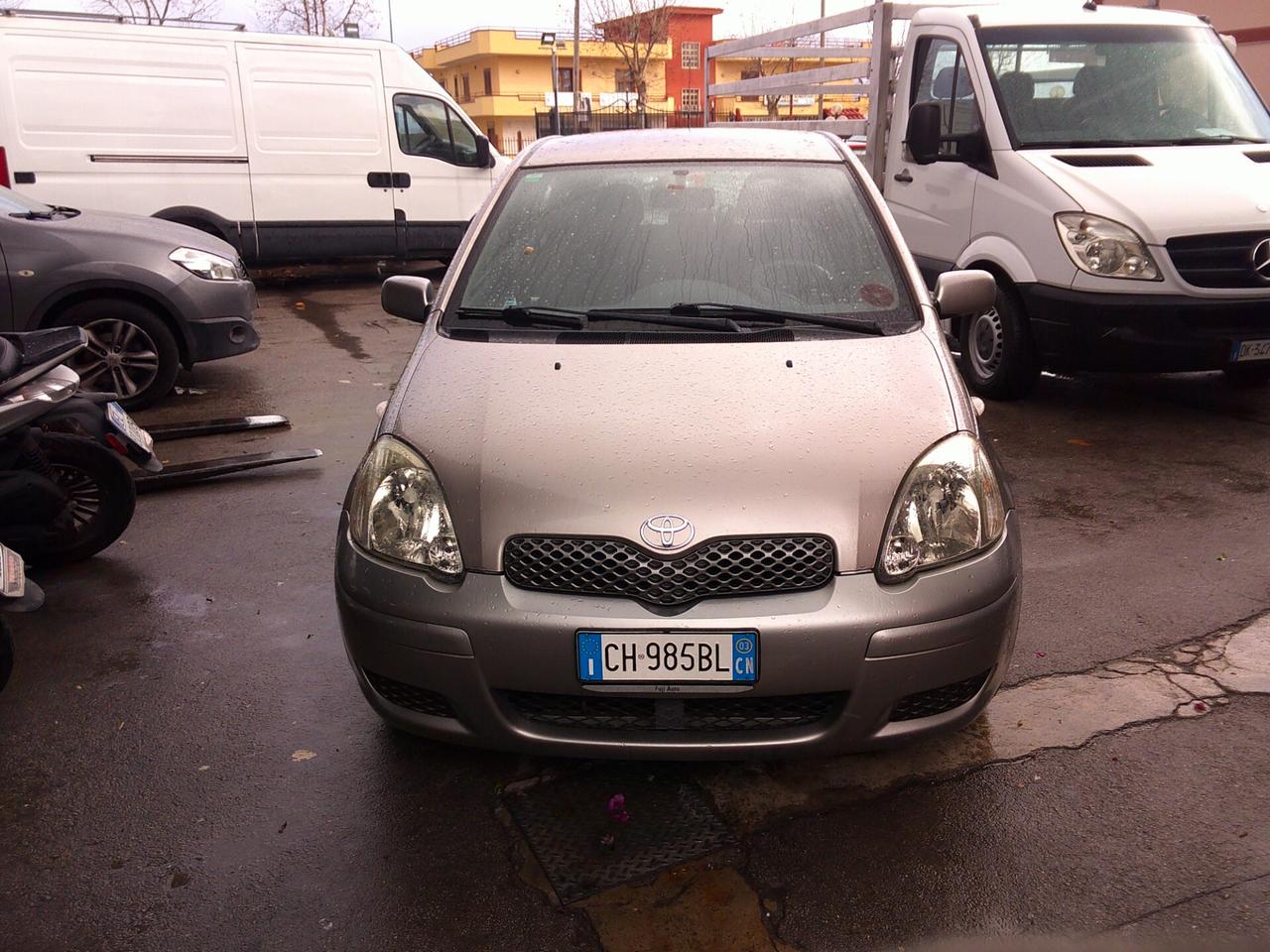 Toyota Yaris 1.0i 16V cat 5 porte 03