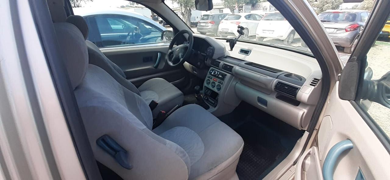 Land Rover Freelander 2000 - 2.0 TD Lb automobili