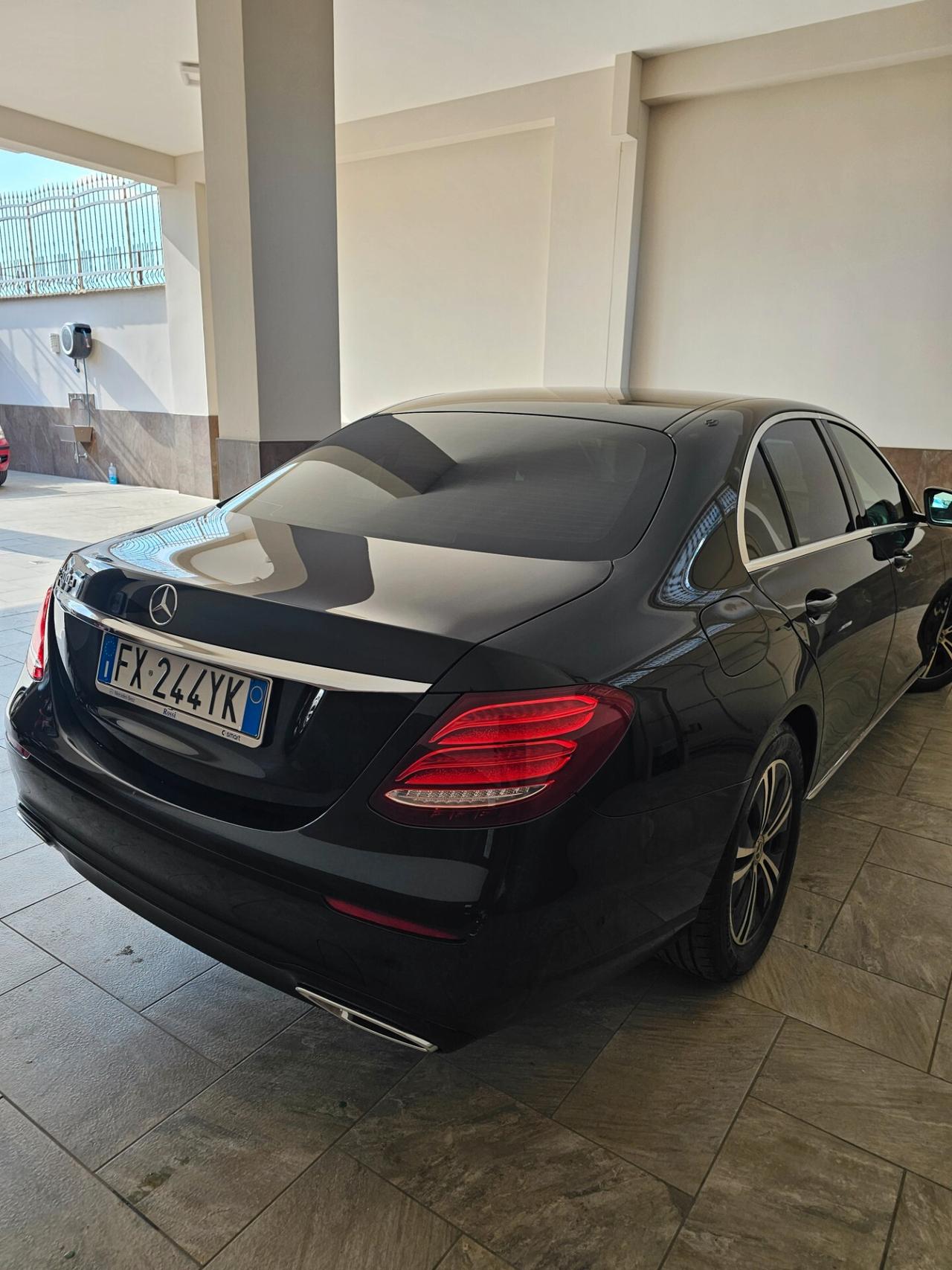 Mercedes-benz E 200 d Auto Premium Plus