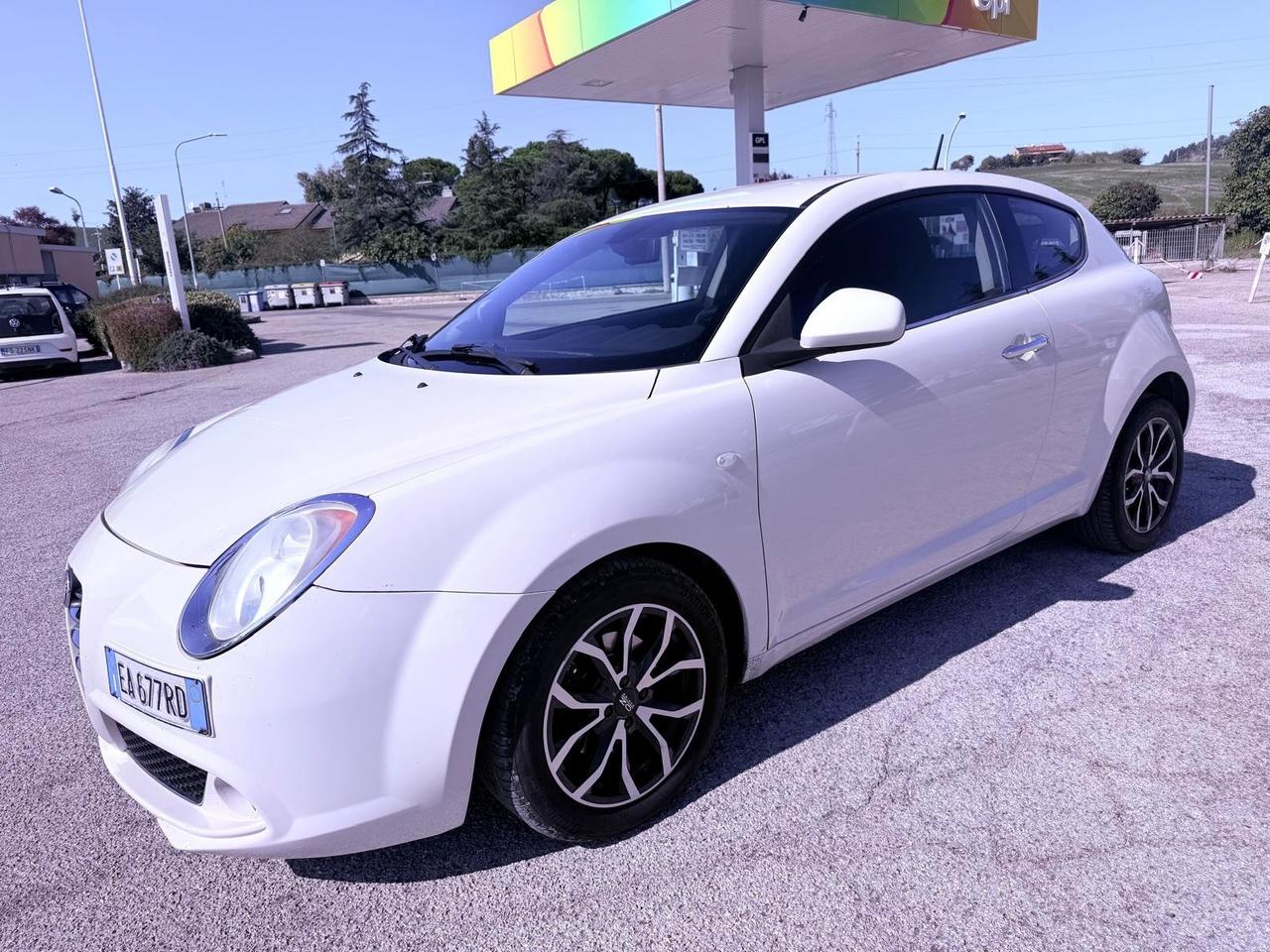 Alfa Romeo MiTo 1.6 JTDm 16V Distinctive Sport Pack