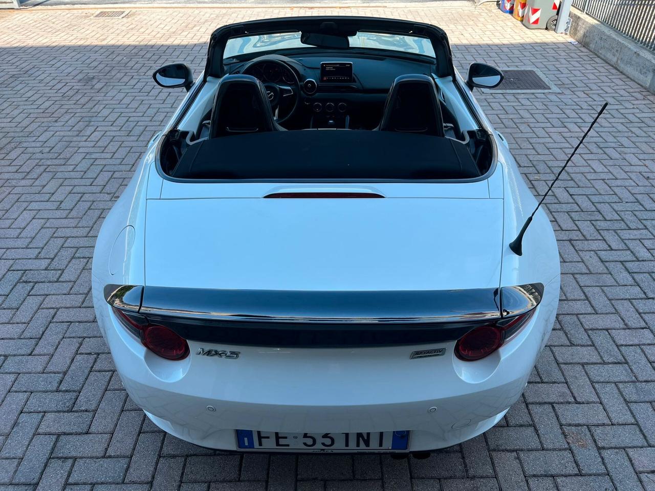 Mazda MX-5 2.0L Skyactiv-G Sport
