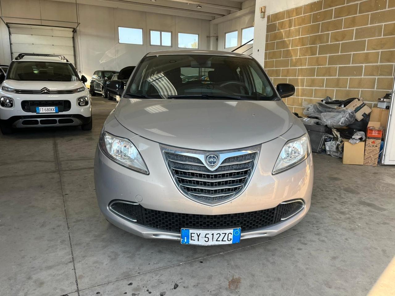 Lancia Ypsilon 1.2 69 CV 5 porte Gold