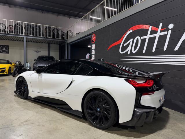 BMW i8 374HP KIT CARBONIO FULL OPTIONAL