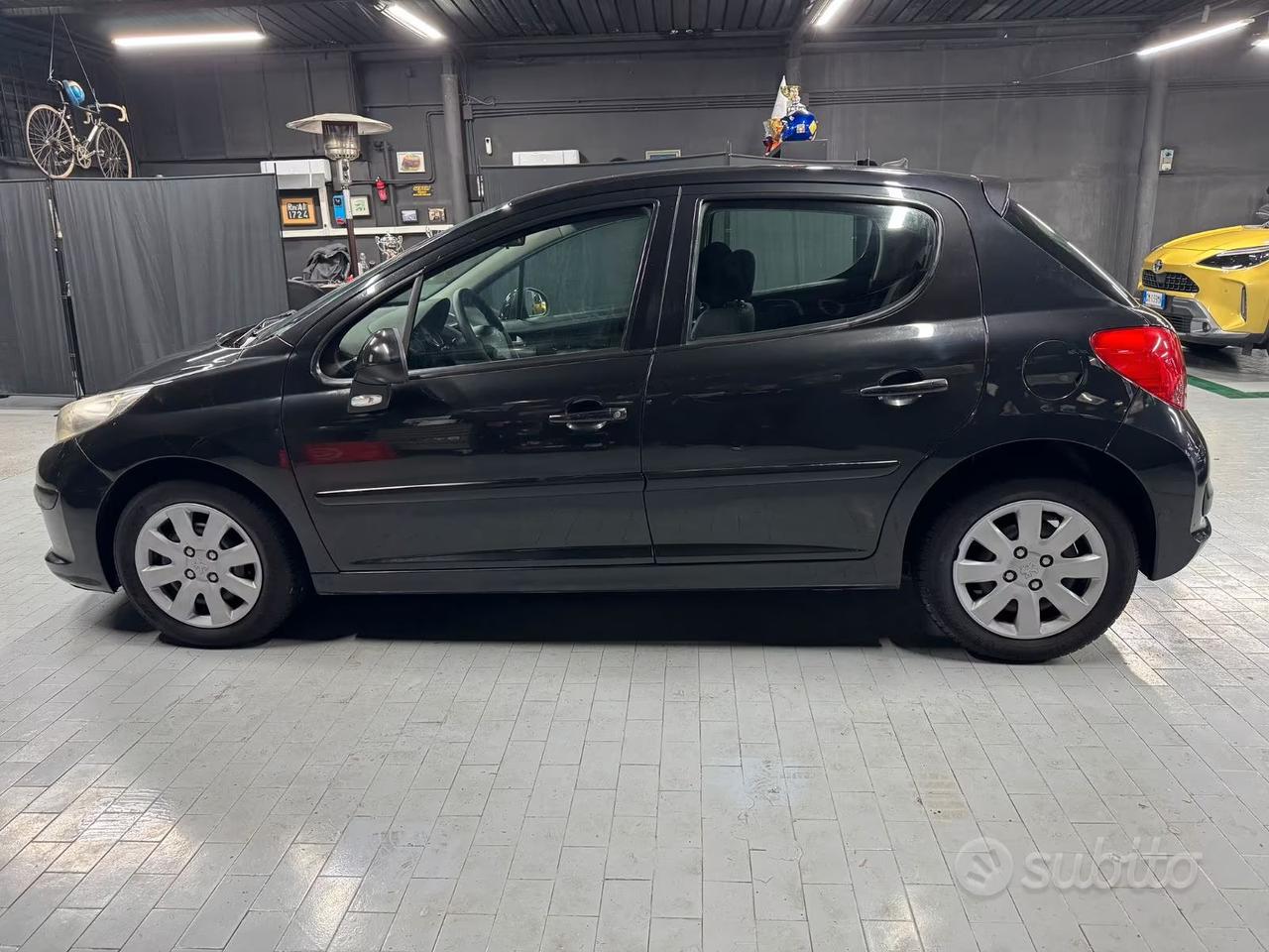PEUGEOT 207 1.4 88CV 5p. X Line Neopatentati