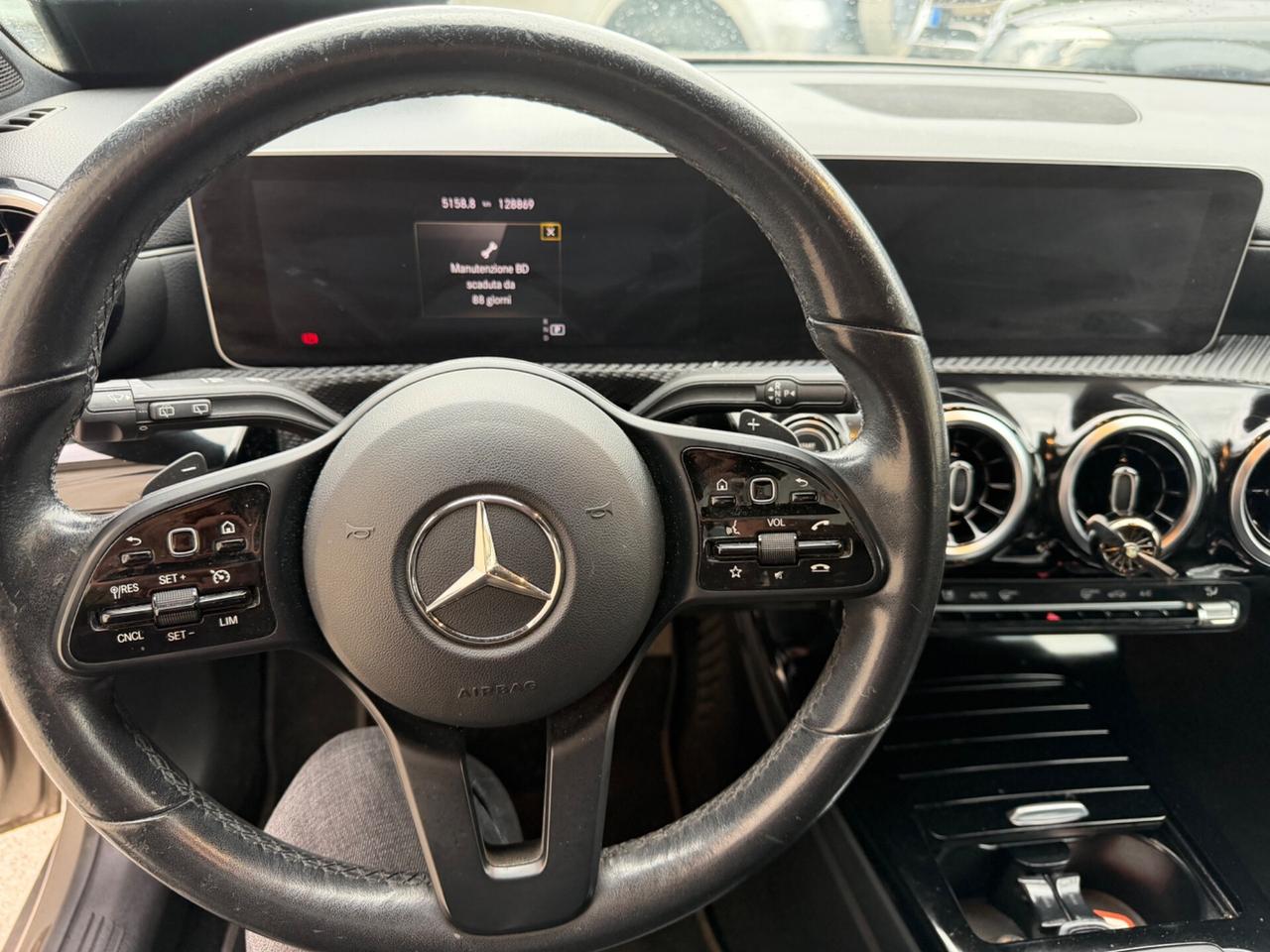 Mercedes-benz A 180 d Automatic Premium ok neopatentato