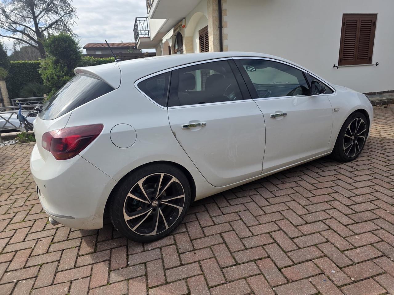 Opel Astra 1.4 Turbo 140CV 5 porte GPL Tech Cosmo