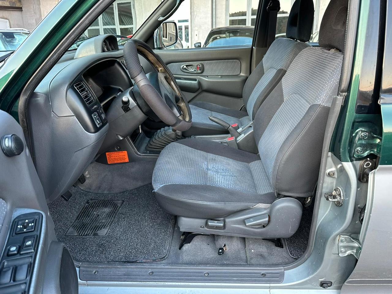 Mitsubishi L200 2.5 TDI 4WD Club Cab Pick-up GLS