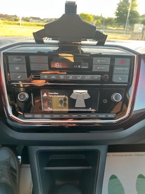 Volkswagen up! 1.0 TSI 5p. up! GTI BlueMotion Technology