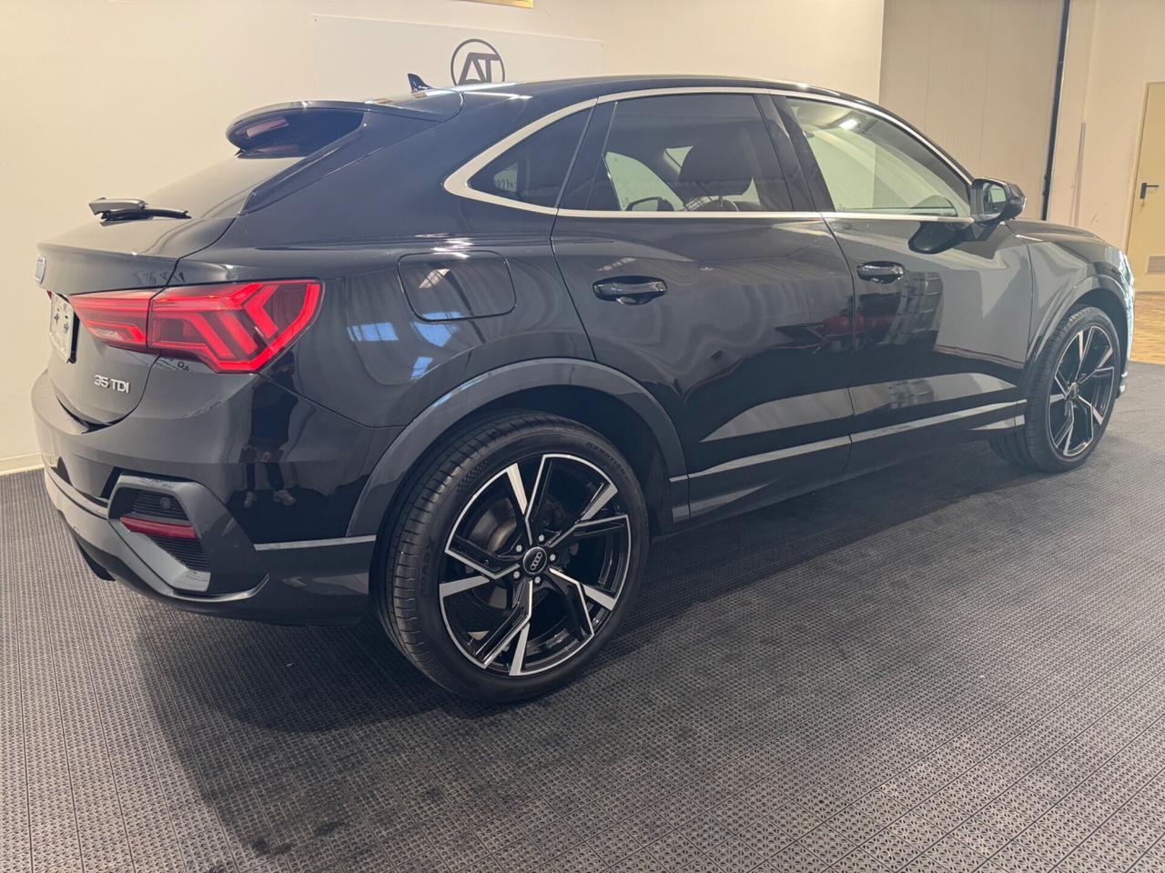 Audi Q3 SPB 35 TDI S tronic Business Advanced Plus