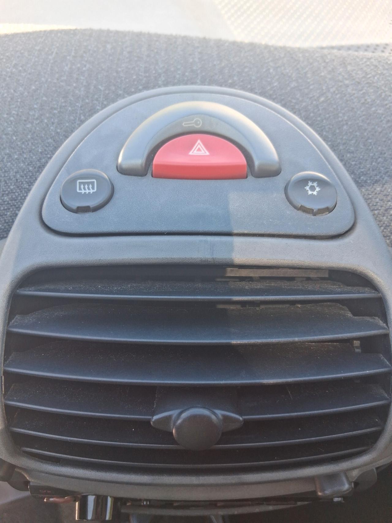 Smart ForTwo 700 coupé passion (45 kW)
