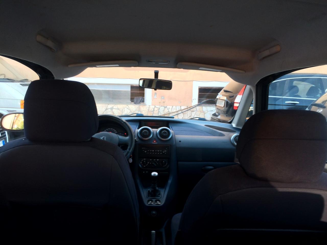 2005 Peugeot 1007 1.4 HDi Trendy tagliandata con cinta distribuzione eseguita a km 175000!!!