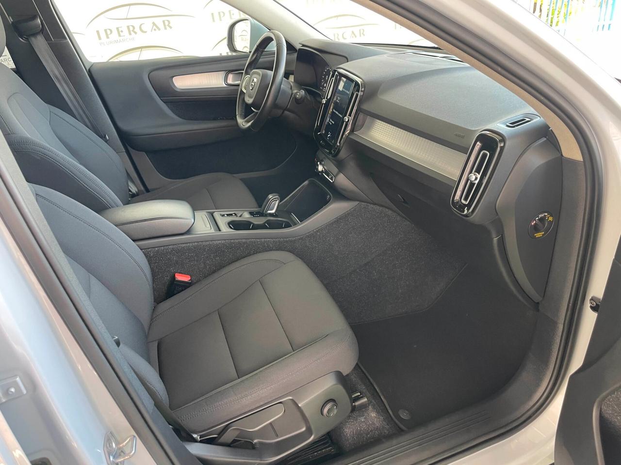 Volvo XC40 D3 AWD Geartronic Momentum (IMMATRICOLATO N 1 AUTOCARRO)