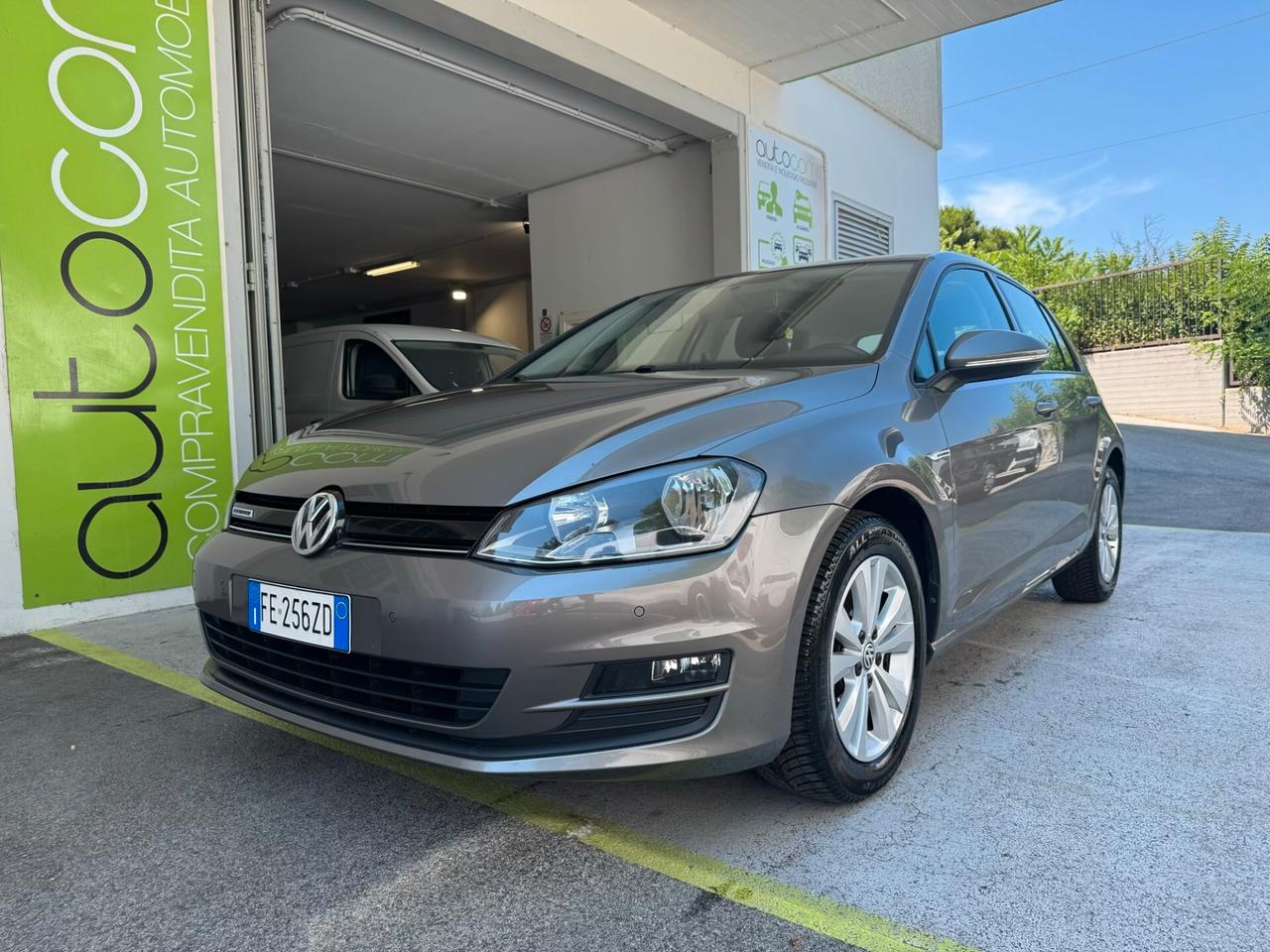 Volkswagen Golf 1.4TGI HIGHLINE UNIPROPR GARAN24ME
