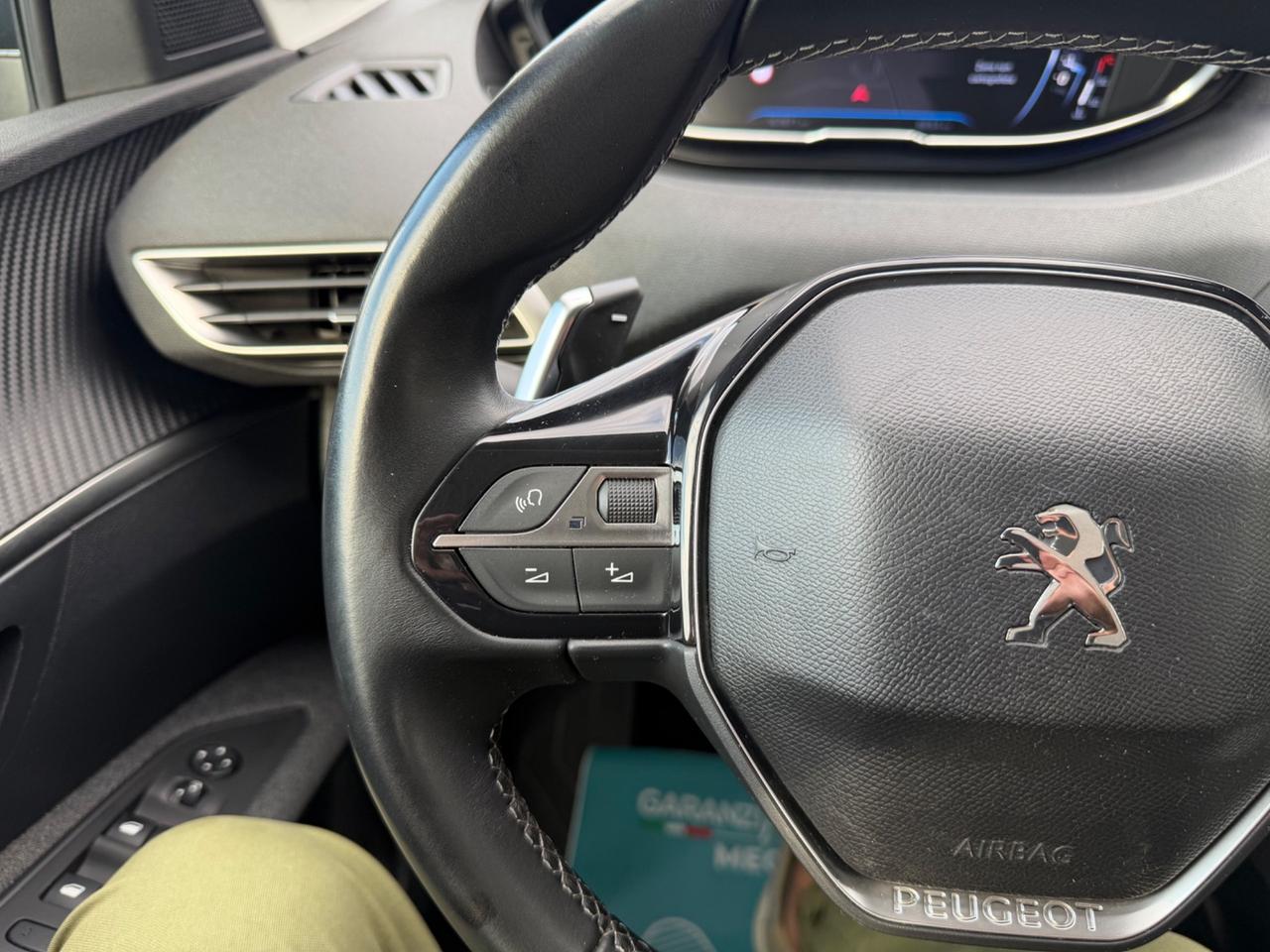 Peugeot 3008 BlueHDi 130 S&S EAT8 Allure