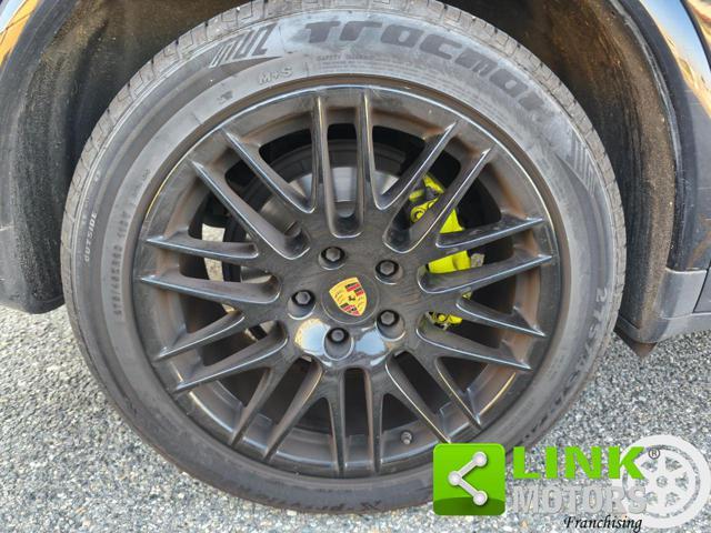 PORSCHE Cayenne 3.0 Diesel Platinum Edition