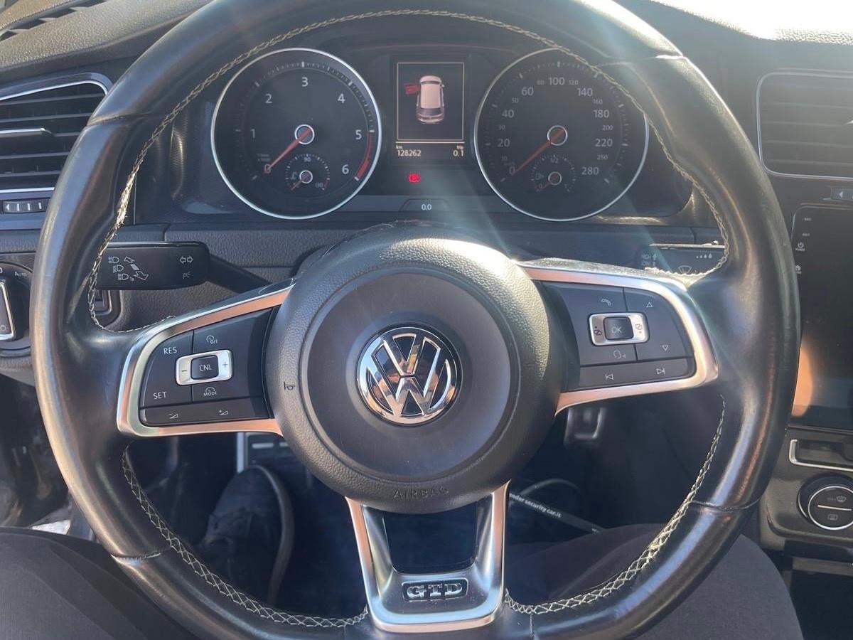 Volkswagen Golf GTD 2.0 TDI DSG 5p. BlueMotion Technology