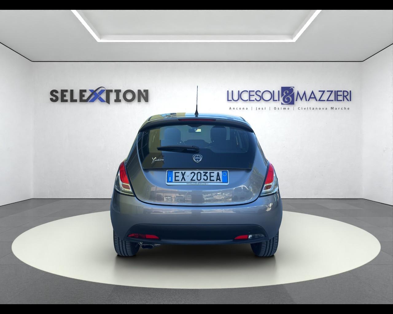 LANCIA Ypsilon 3ª serie - Ypsilon 1.2 69 CV 5 porte S&S Gold