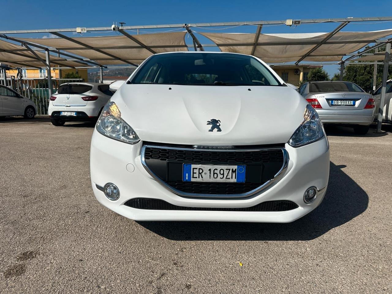 Peugeot 208 Benzina
