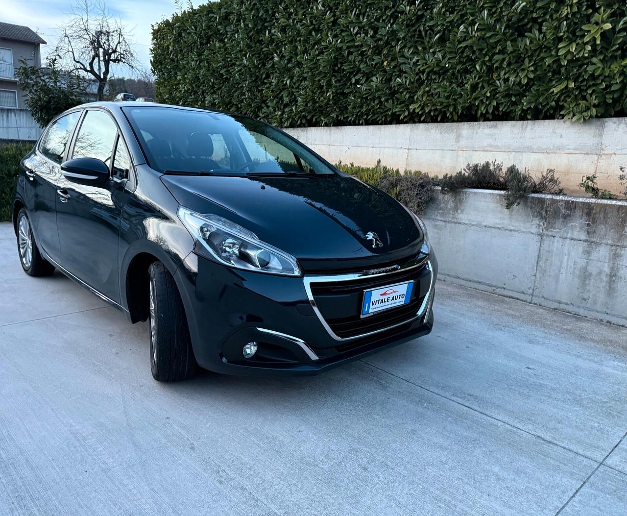 Peugeot 208 Benzina 1.2 Allure 82 CV Allure (Euro 6B) adatta neopatentati