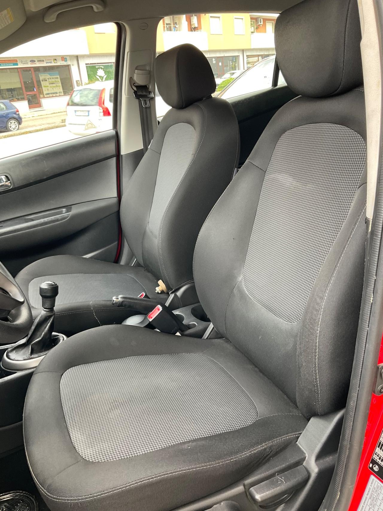 Hyundai i20 1.2 5p. Econext Sound Edition