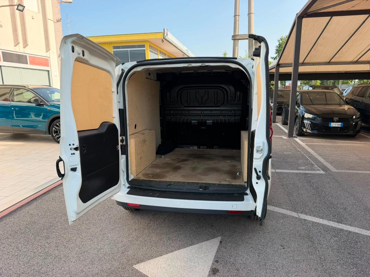Fiat Doblo Doblò 1.6 MJT 105CV S&S PC-TN Cargo Business