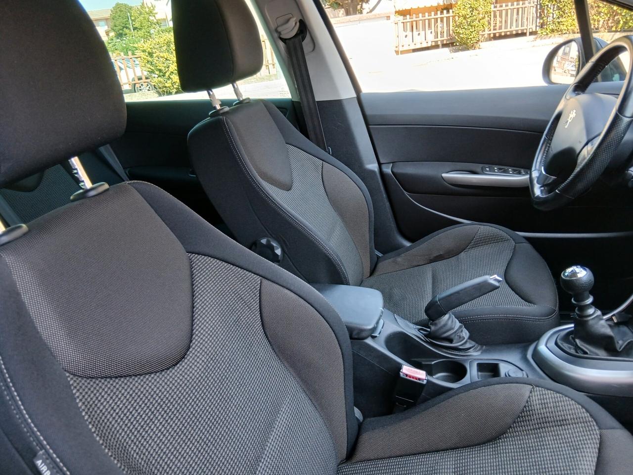 Peugeot 308 1.6 8V e-HDi 115CV Stop&Start SW Access