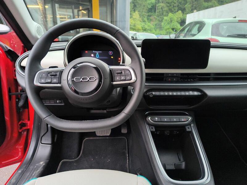 FIAT 600 1.2 Hybrid 100cv La Prima
