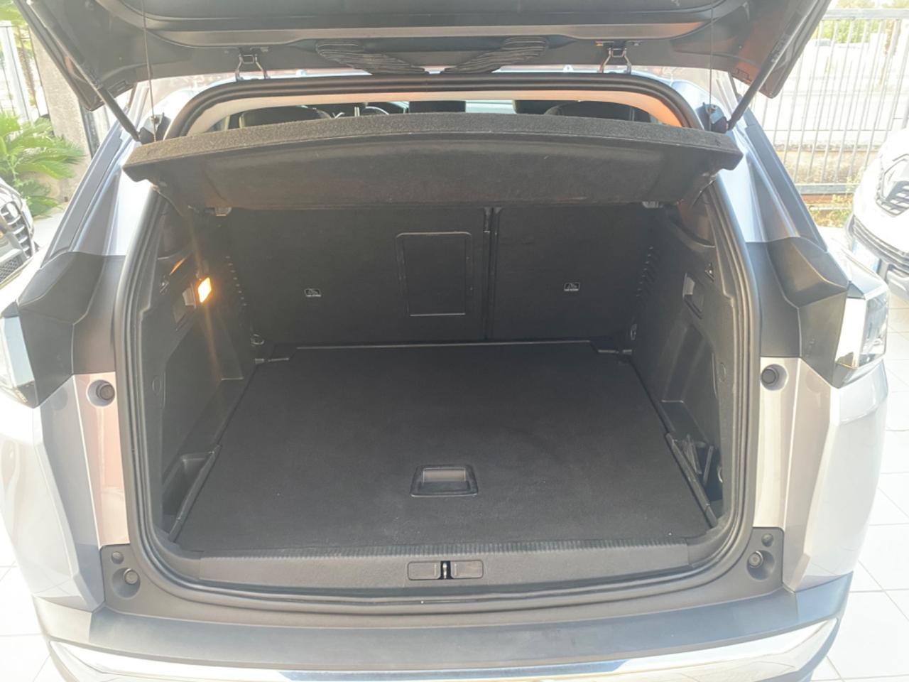 Peugeot 3008 BlueHDi 130 S&S EAT8 Allure