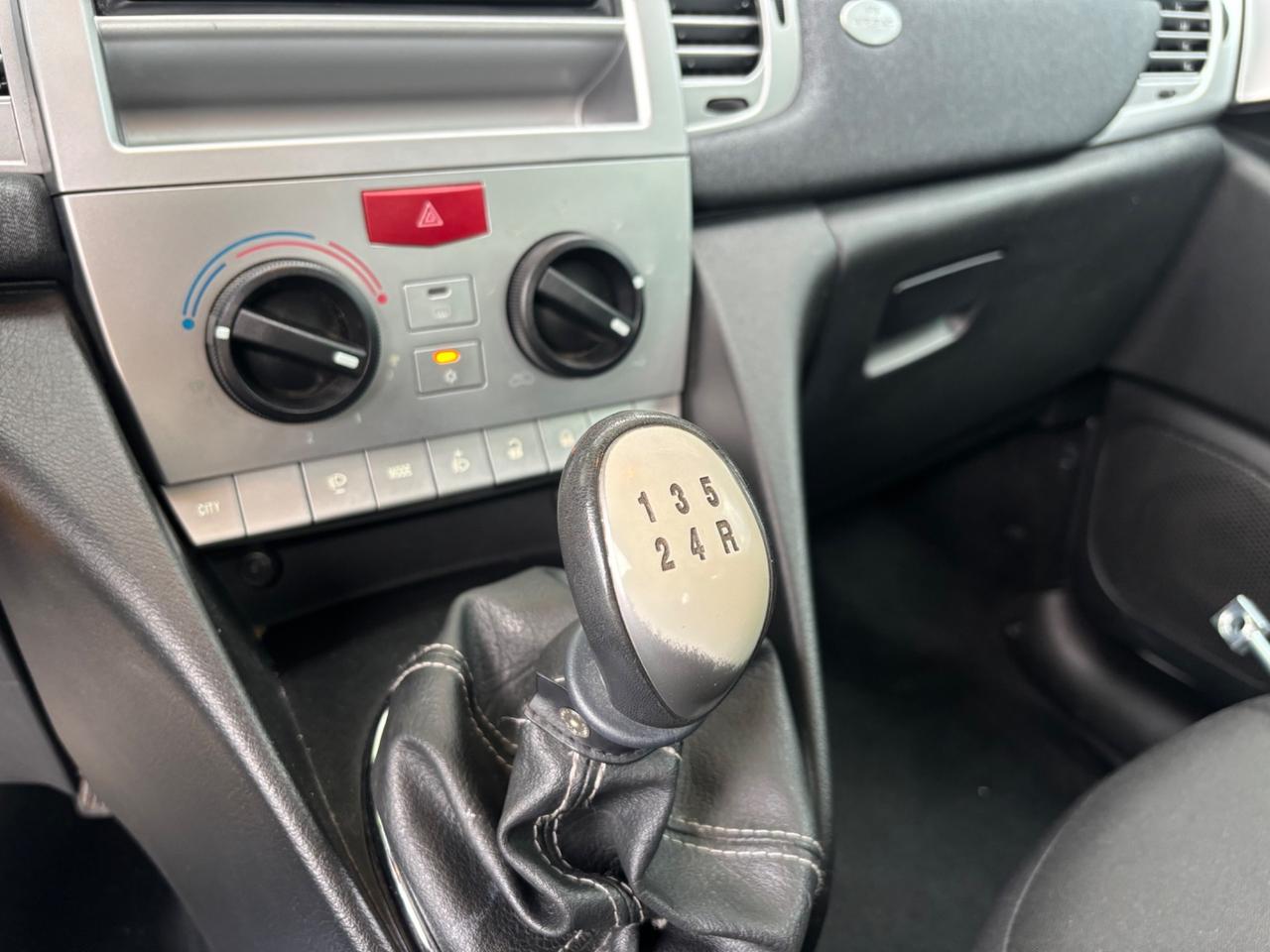 Lancia Ypsilon 1.2 69 CV Elle NEOPATENTATI