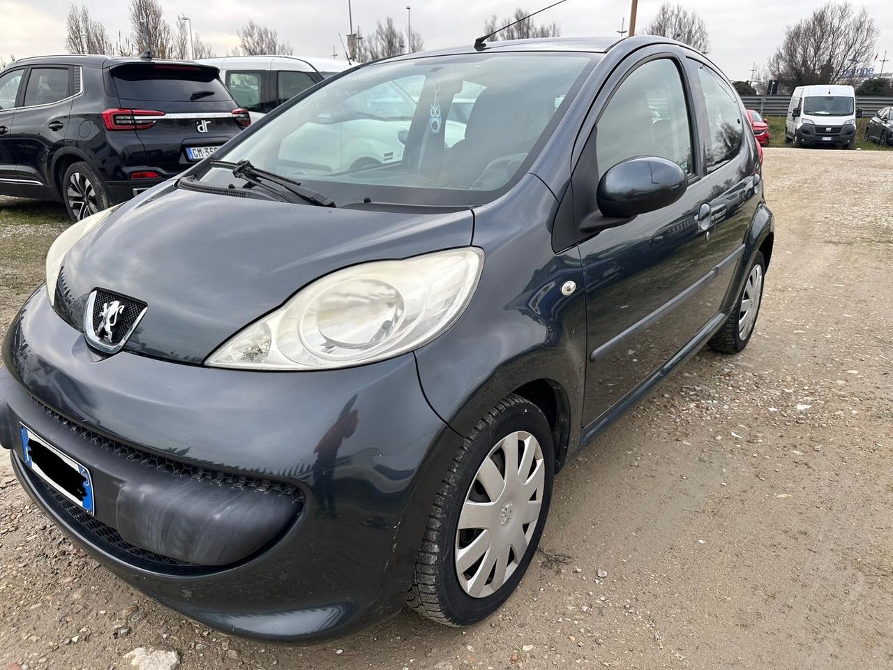 Peugeot 107 1.0 benzina 68CV 5p.