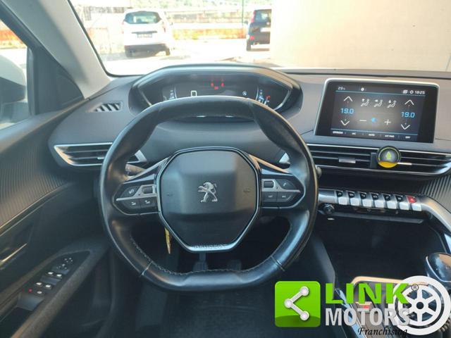 PEUGEOT 5008 BlueHDi 130 S&S Business