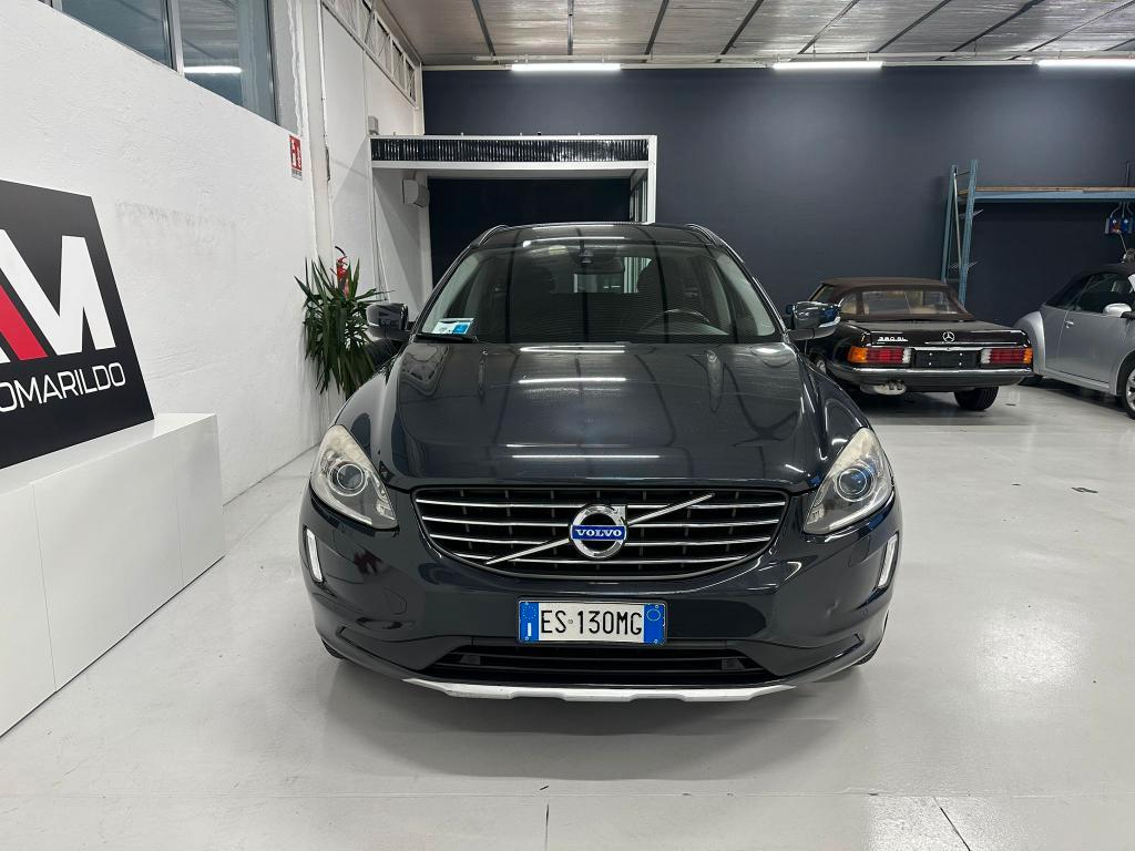 Volvo XC60 2.4 d4 Momentum awd 181cv geartronic
