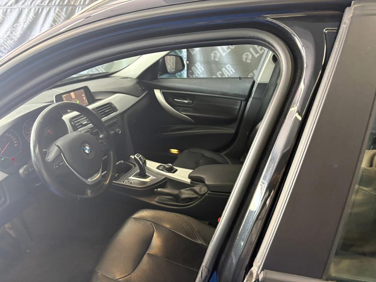 Bmw 330dA Touring Sportgarantita 12 mesi