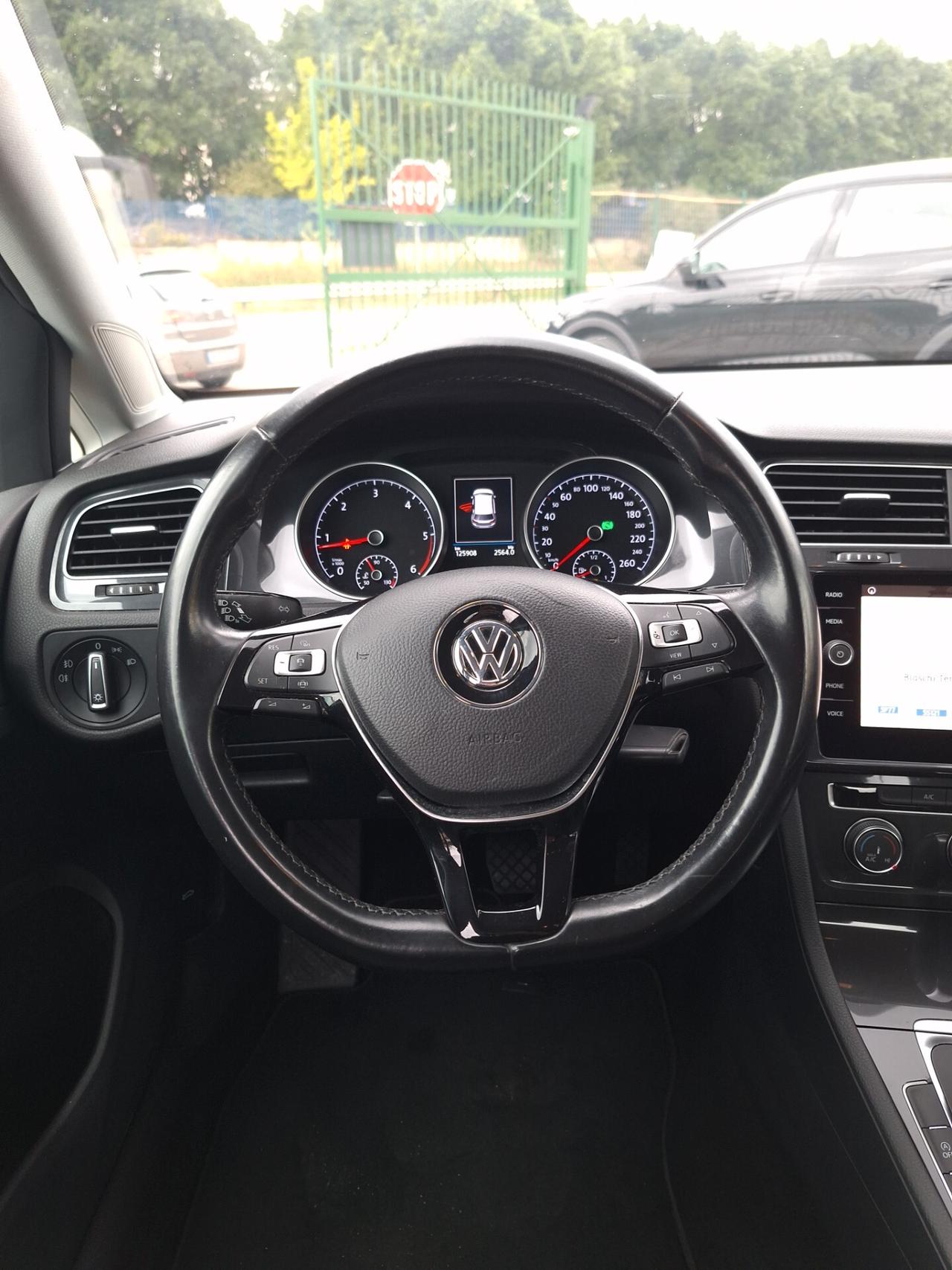 Volkswagen Golf 1.6 TDI 115CV DSG 5p. Business BlueMotion Technology