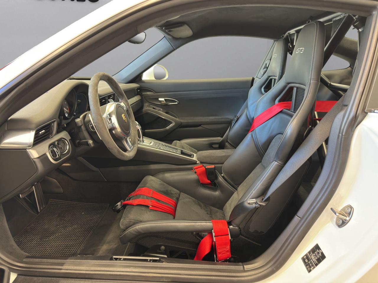 Porsche 911 Coupe 3.8 GT3