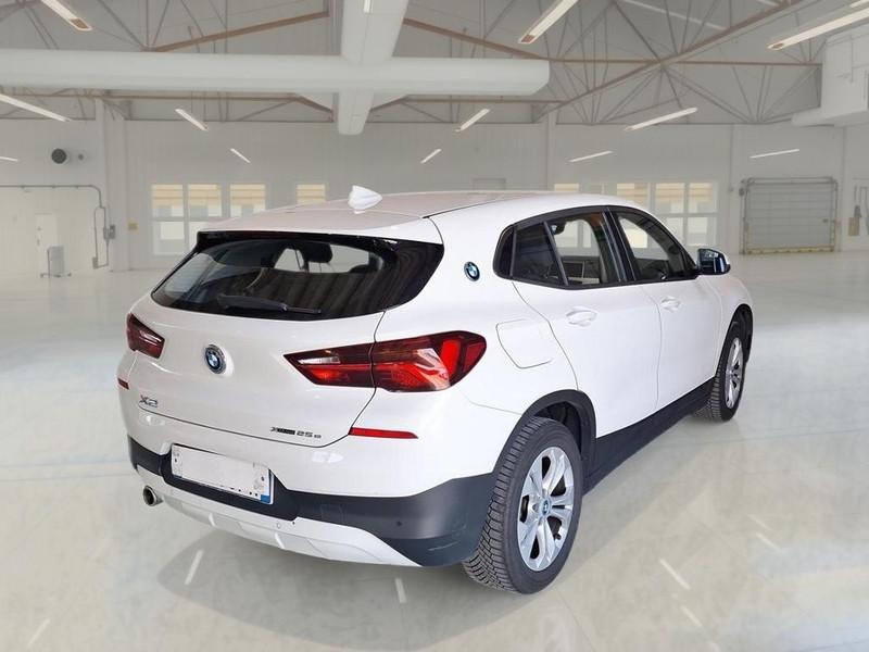 BMW X2 XDRIVE 25E BUSINESS X AUTOMATICO SUV