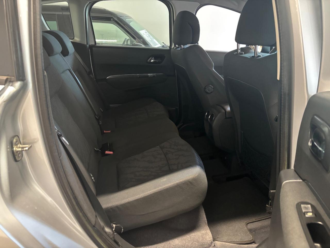 Peugeot 3008 1.6 HDi Business