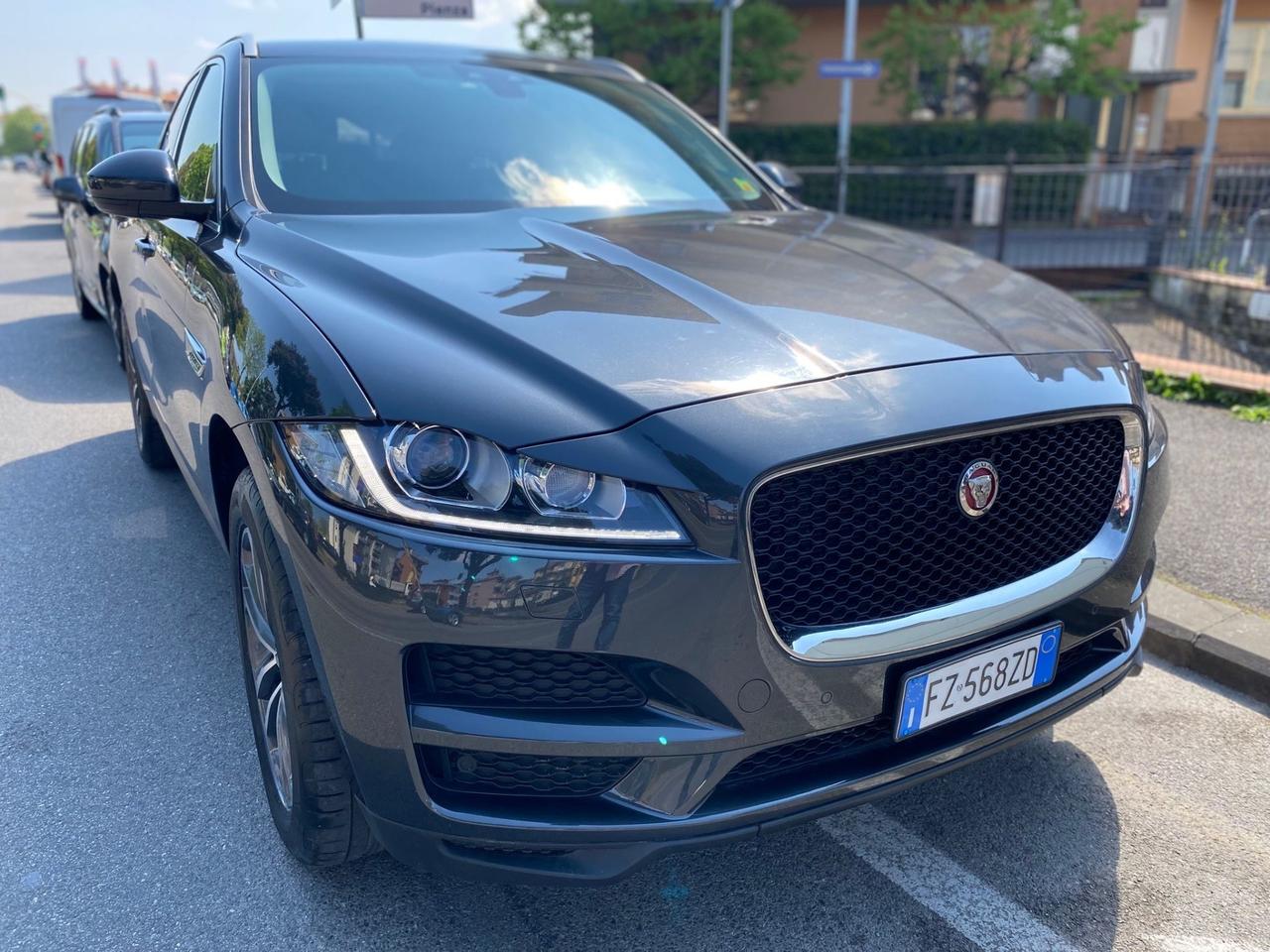 Jaguar F-Pace 2.0 D 180 CV AWD aut. R-Sport