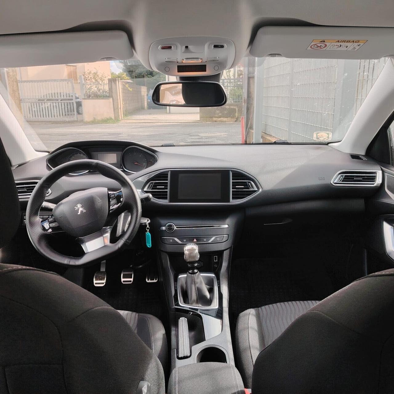 Peugeot 308 BlueHDi 120 S&S SW Allure