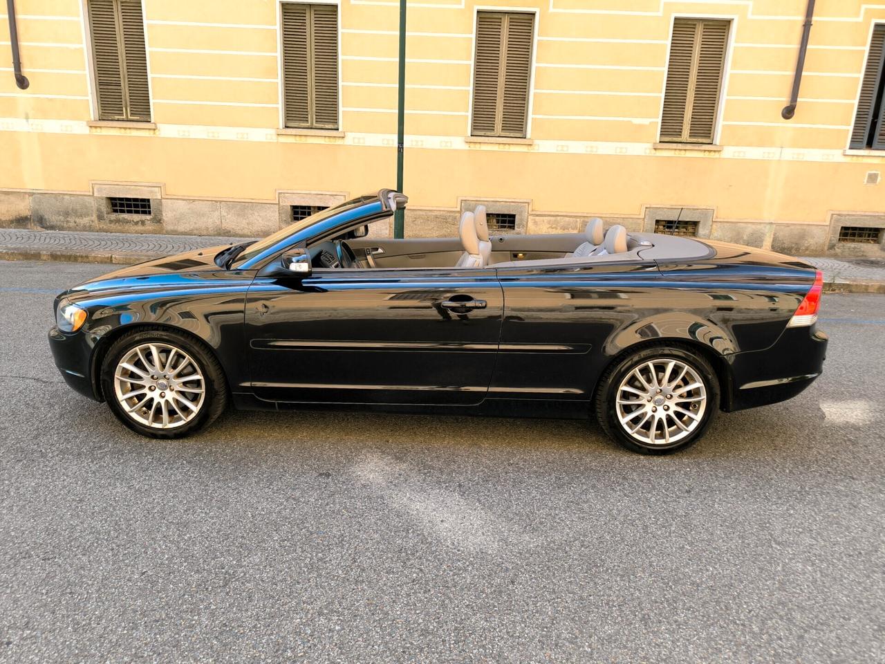 Volvo C70 2.4 20V 140 CV Summum